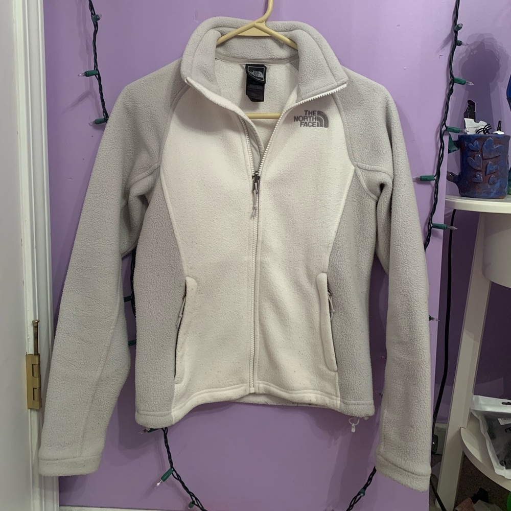 🦋 North Face Jacket 🦋 - Picture 2 of 4